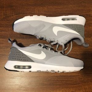 Nike Air Max Tavas Wolf Gray Size 10.5